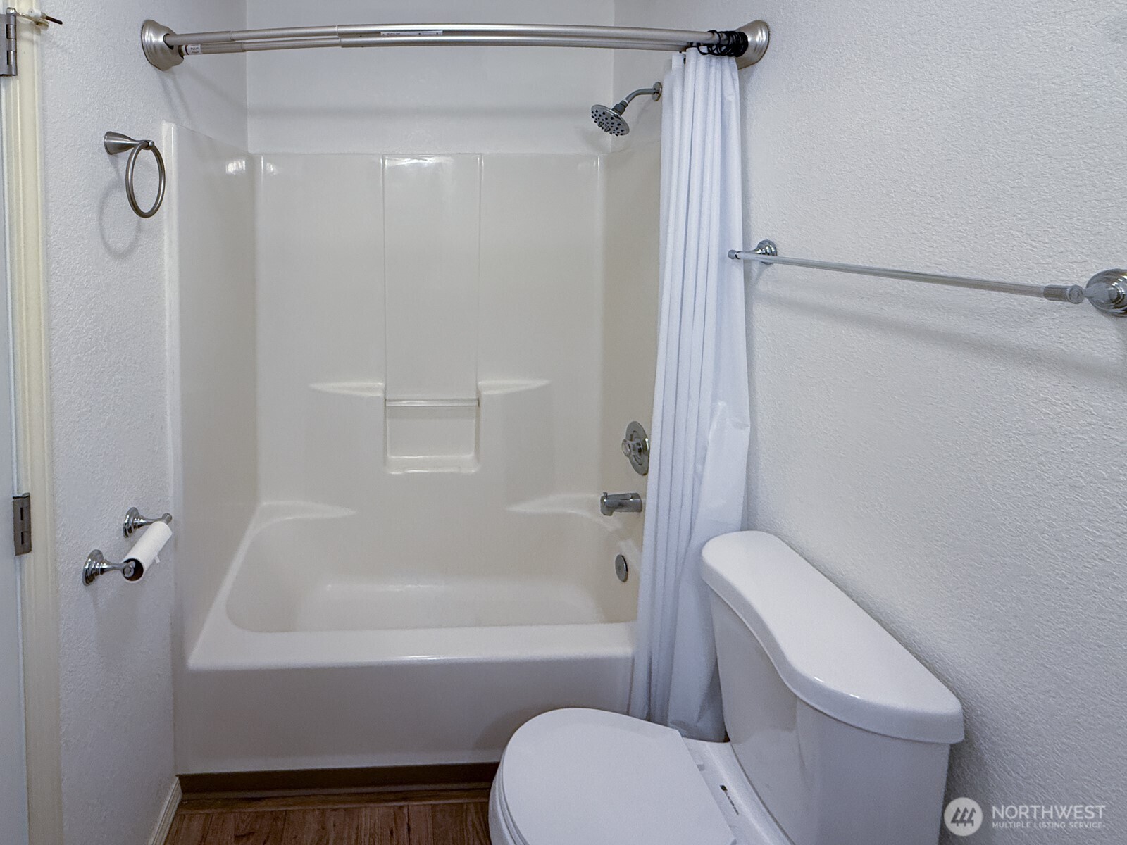 823 Southwest 21st Street Chehalis, WA 98532 - Photo 21 of 38 a bathroom with a toilet and a shower