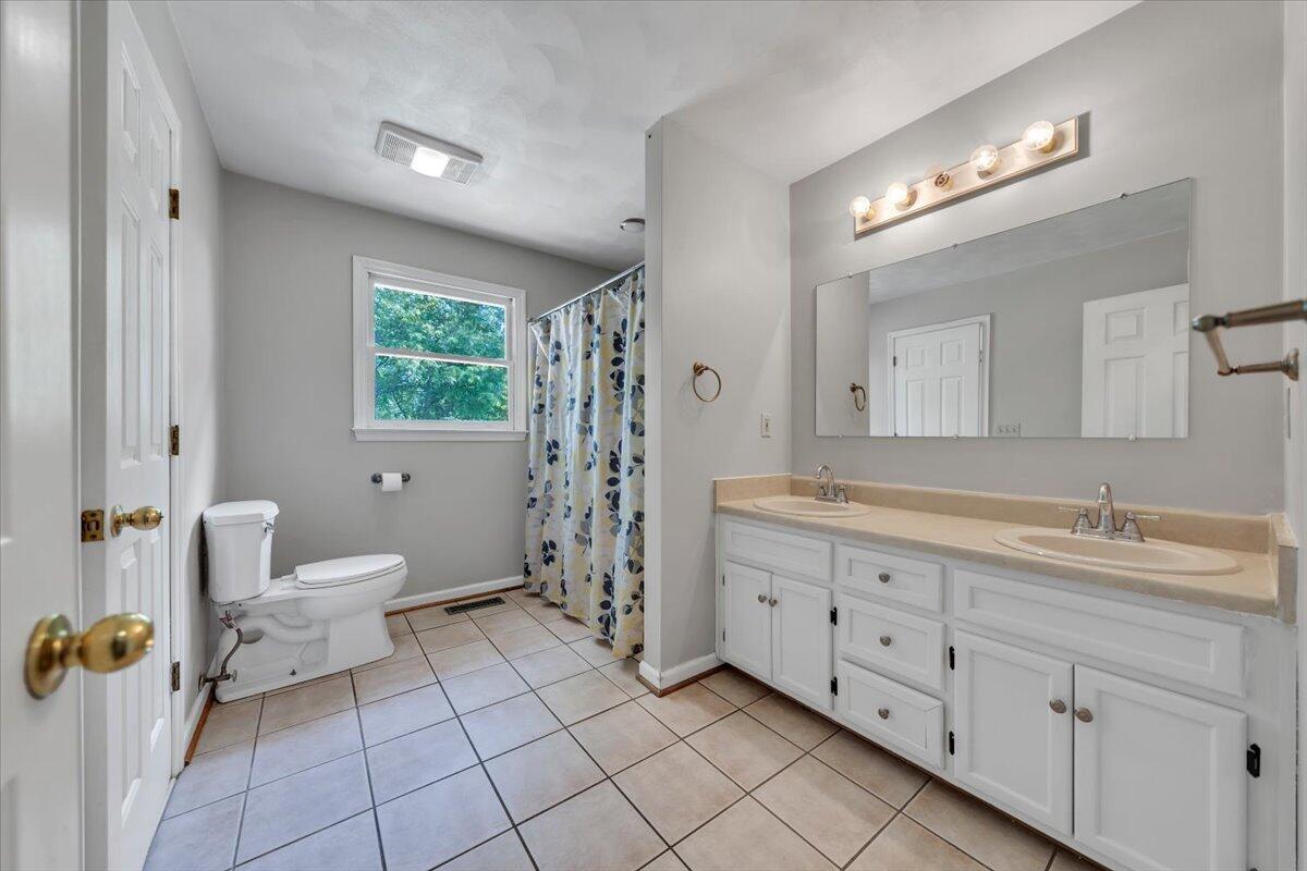 347 Roy Road Troutville, VA 24175 - Photo 20 of 37 20-MIB07886