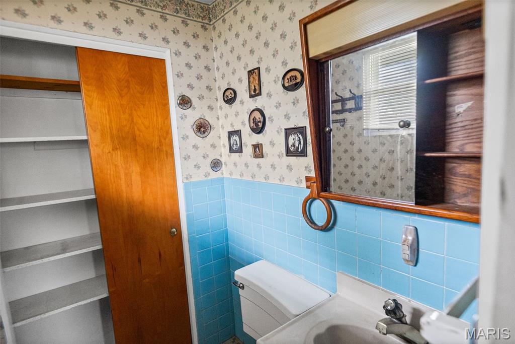 1374 St Thomas Road Granite City, IL 62040 - Photo 20 of 25