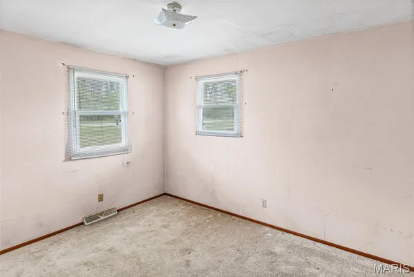 $127,000 | 1374 St Thomas Road, Granite City, IL 62040
