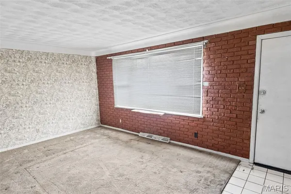 $127,000 | 1374 St Thomas Road, Granite City, IL 62040