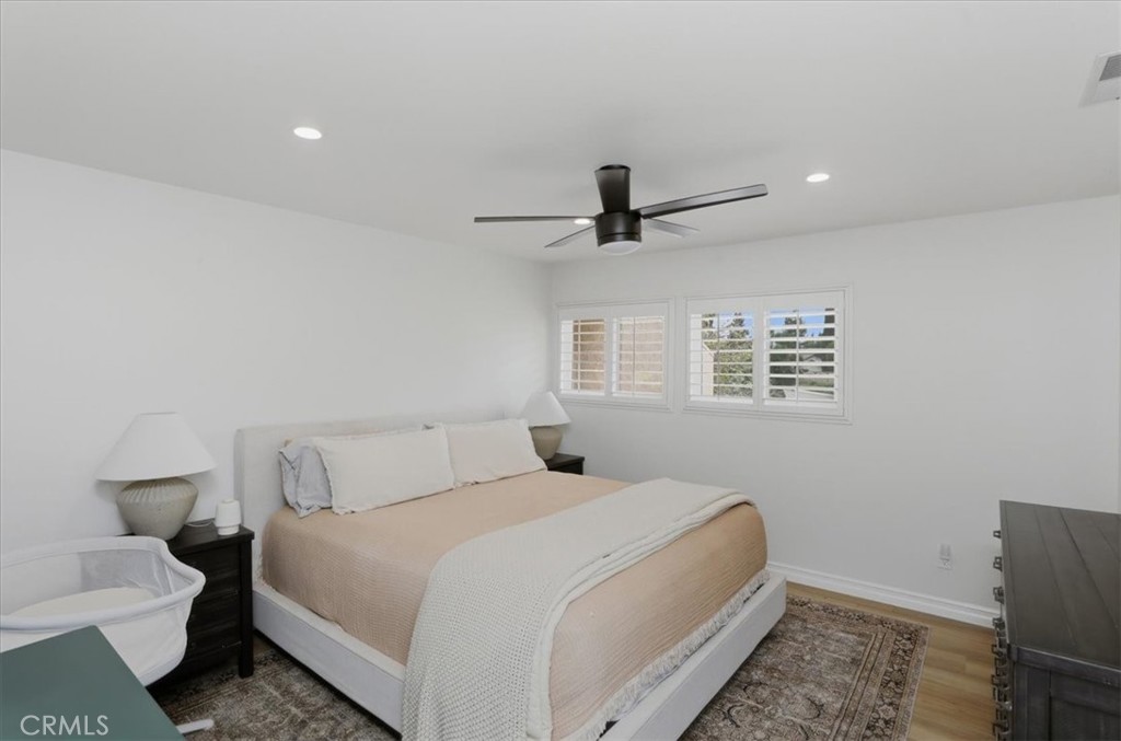 2272 El Capitan Drive Riverside, CA 92506 - Photo 18 of 33 Primary bedroom