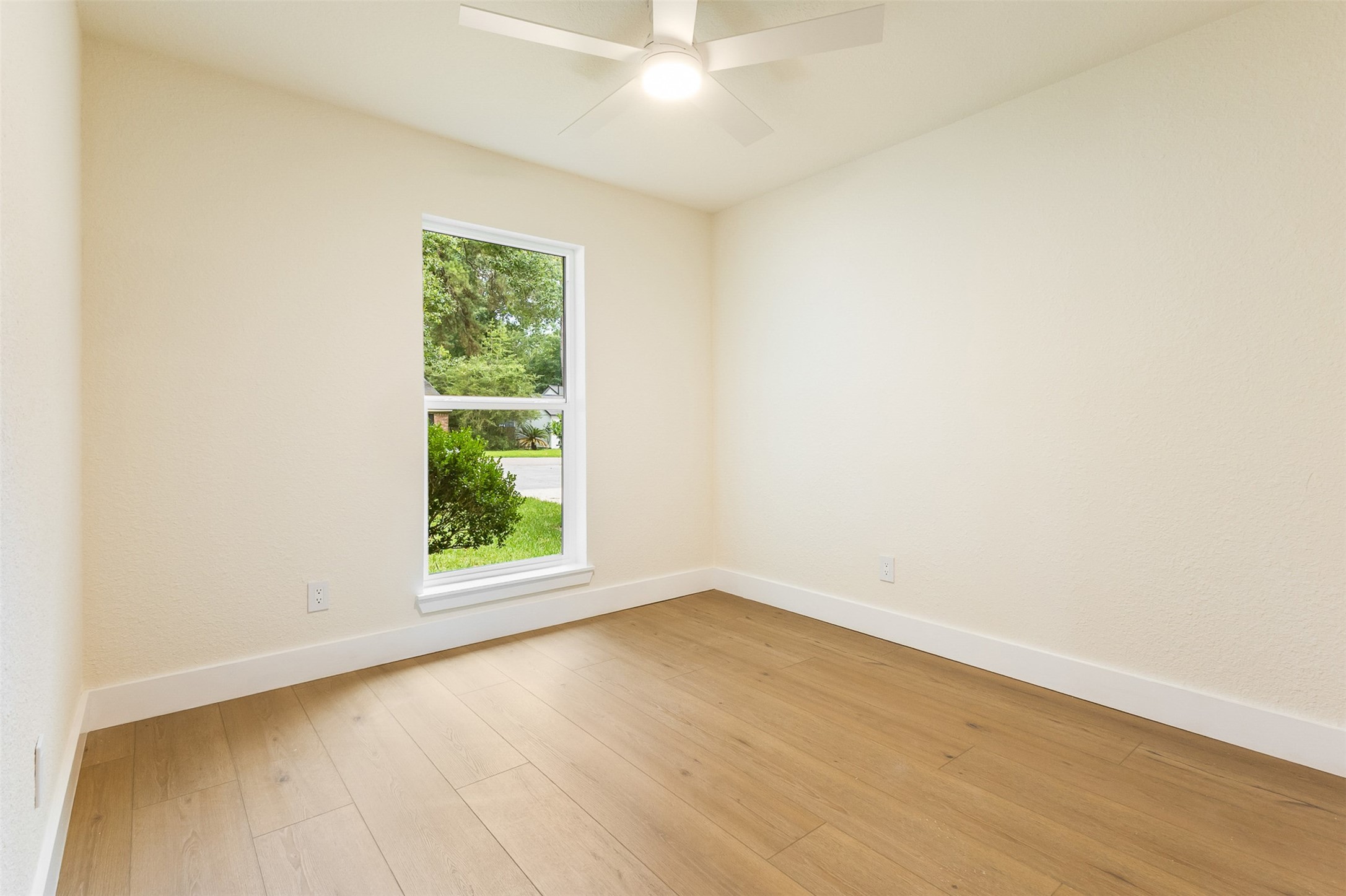 21 North Wavy Oak Circle Spring, TX 77381 - Photo 20 of 35