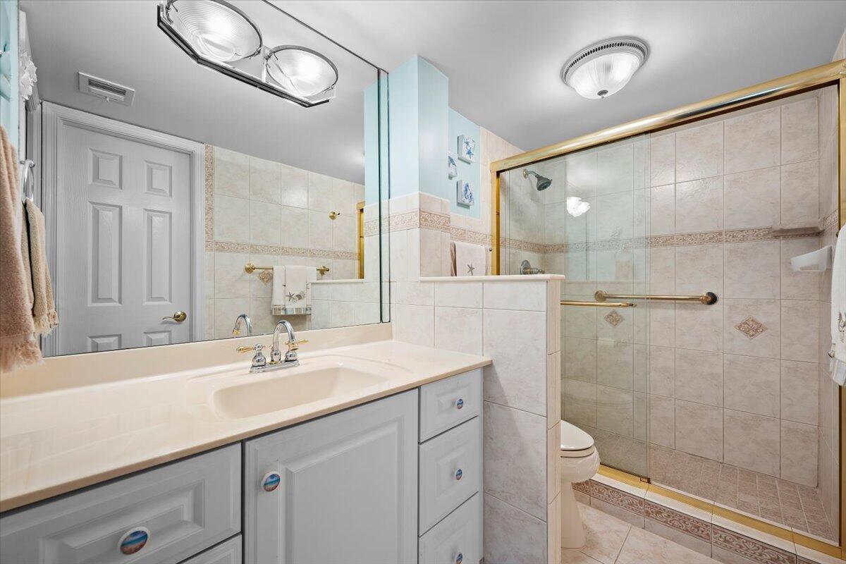 1205 Sandy Lane, Unit 145 Singer Island, FL 33404 - Photo 15 of 30 17-LUX_8274