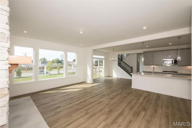 $608,900 | 242 Kerry Downs Drive, Dardenne Prairie, MO 63368