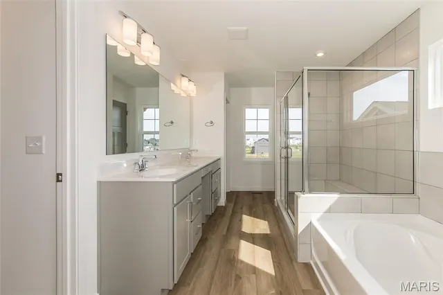 $608,900 | 242 Kerry Downs Drive, Dardenne Prairie, MO 63368