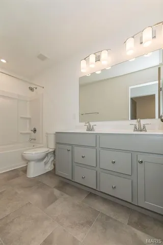 $608,900 | 242 Kerry Downs Drive, Dardenne Prairie, MO 63368