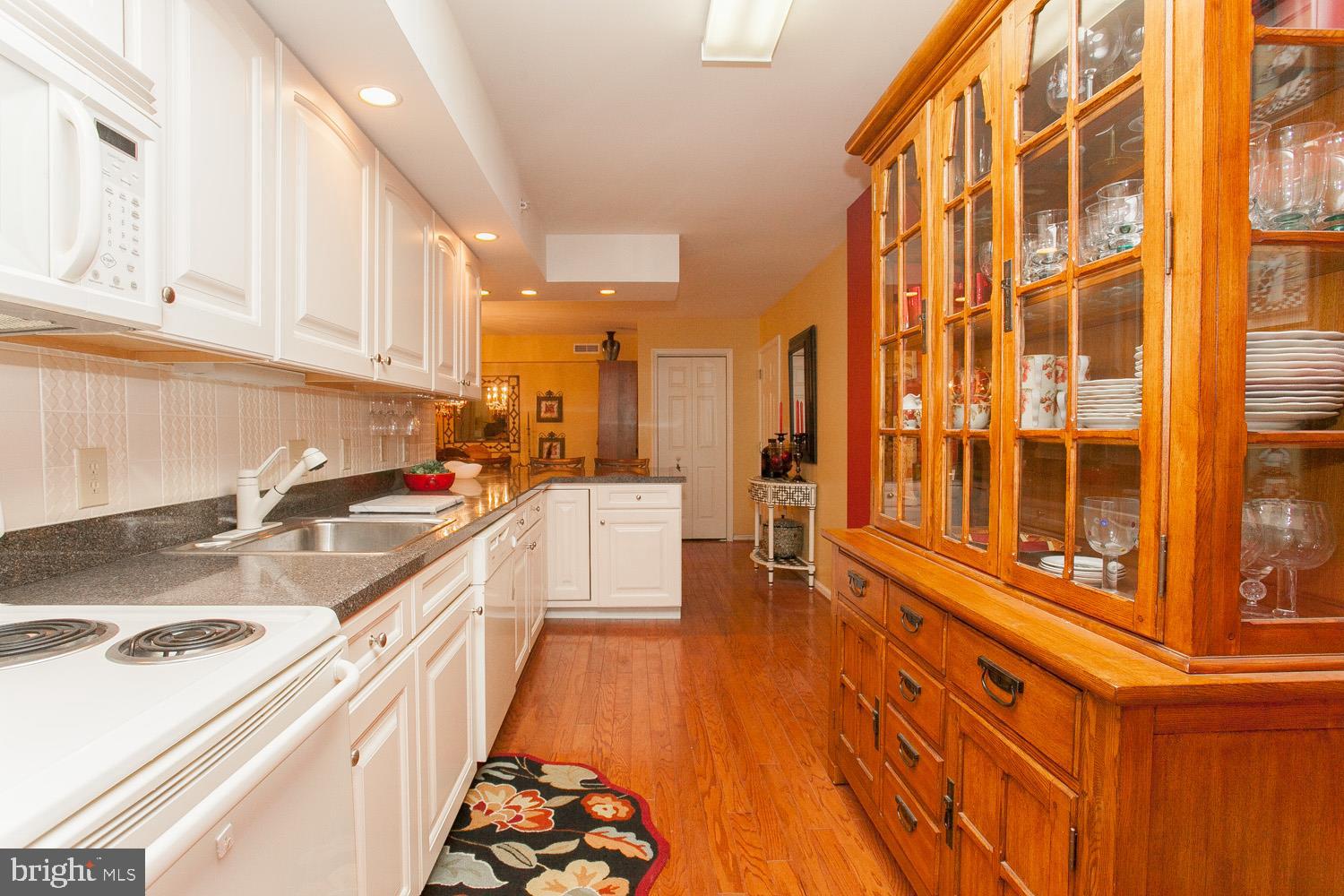 547 Brandon Road, Unit 547 Norristown, PA 19403 - Photo 11 of 32 Gallery Image 11