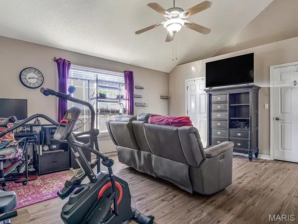 $425,000 | 30 Black Wolf Run, Highland, IL 62249