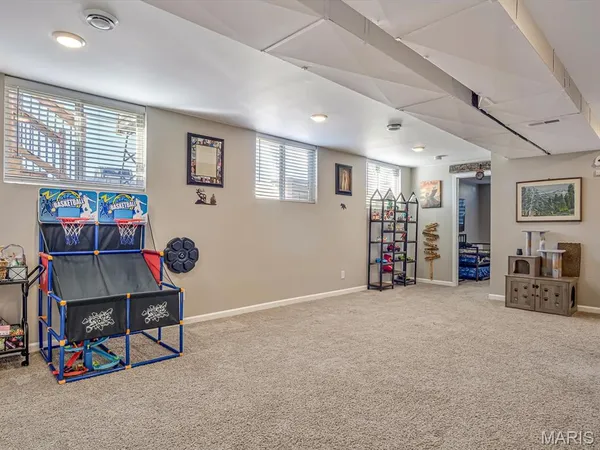 $425,000 | 30 Black Wolf Run, Highland, IL 62249