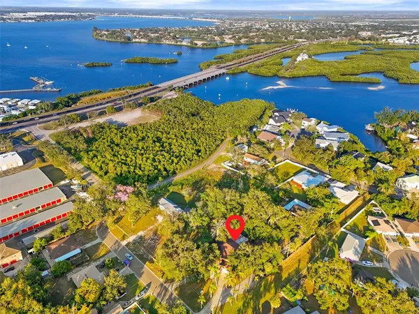 $750,000 | 619 29th Street East, Bradenton, FL 34208