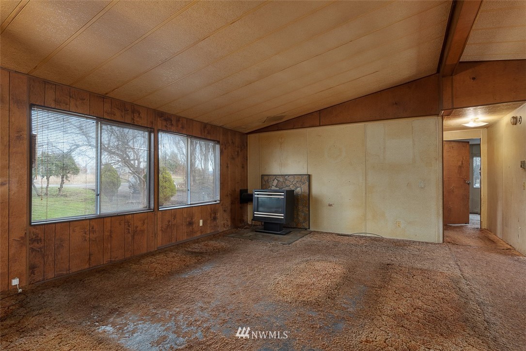 3943 Hoff Road Bellingham, WA 98225 - Photo 7 of 30 Gallery Image 7