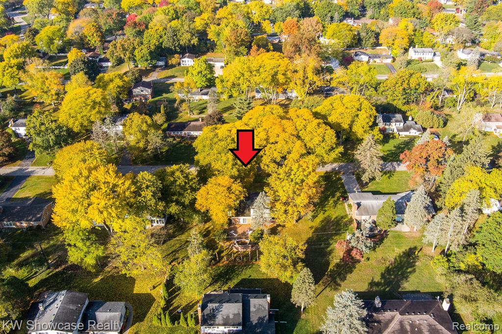 7131 Springridge Road West Bloomfield, MI 48322 - Photo 42 of 47