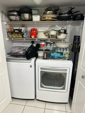 $370,000 | 6425 Southwest 130th Place, Unit 712, Miami, FL 33183