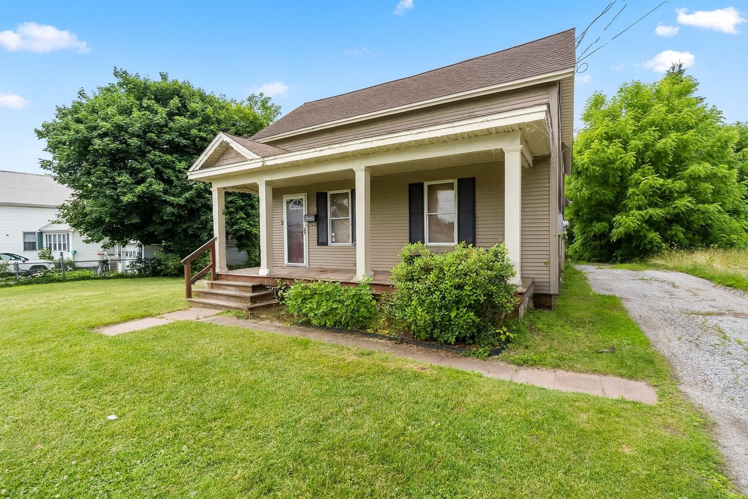 36 2nd Street Swanton, VT 05488 - Photo 1 of 36