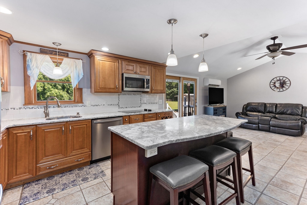 30 Peters Road Swansea, MA 02777 - Photo 17 of 41