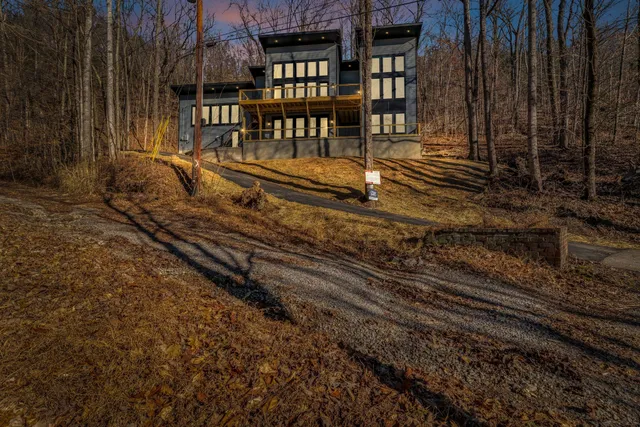 $899,000 | 190 Cove Street, Goodlettsville, TN 37072