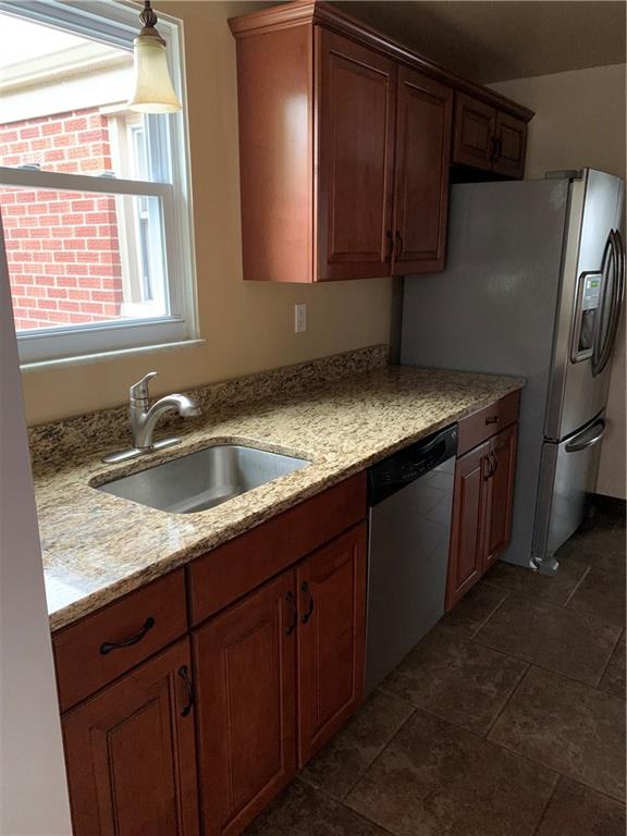848 Rosalind Road Pittsburgh, PA 15237 - Photo 8 of 18 Gallery Image 8