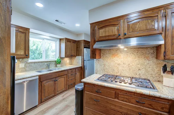 $625,000 | 2004 South Renn Avenue, Fresno, CA 93727