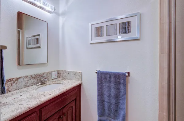 $625,000 | 2004 South Renn Avenue, Fresno, CA 93727