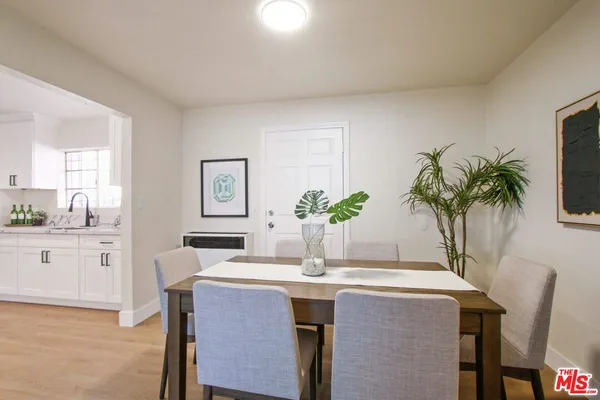 $2,295,000 | 6339 10th Avenue, Los Angeles, CA 90043