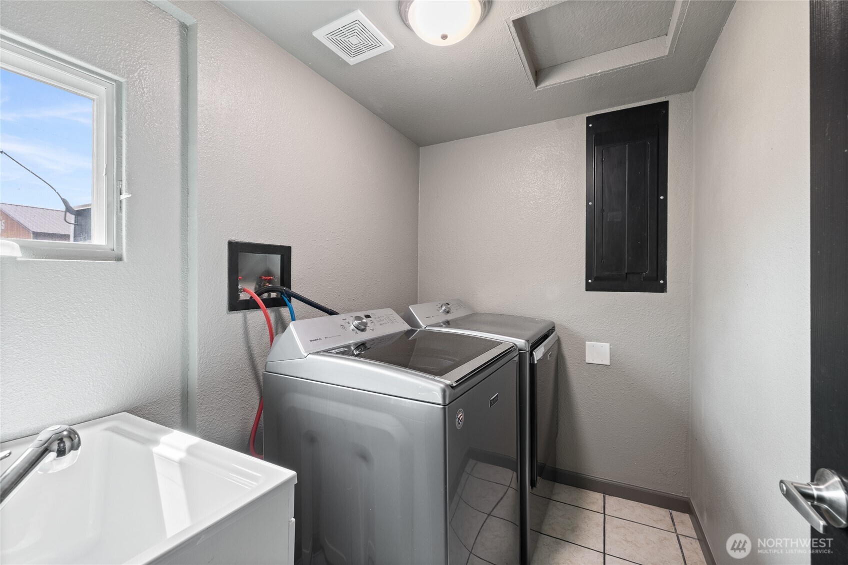 117 G Street Cosmopolis, WA 98537 - Photo 18 of 39 Gallery Image 18