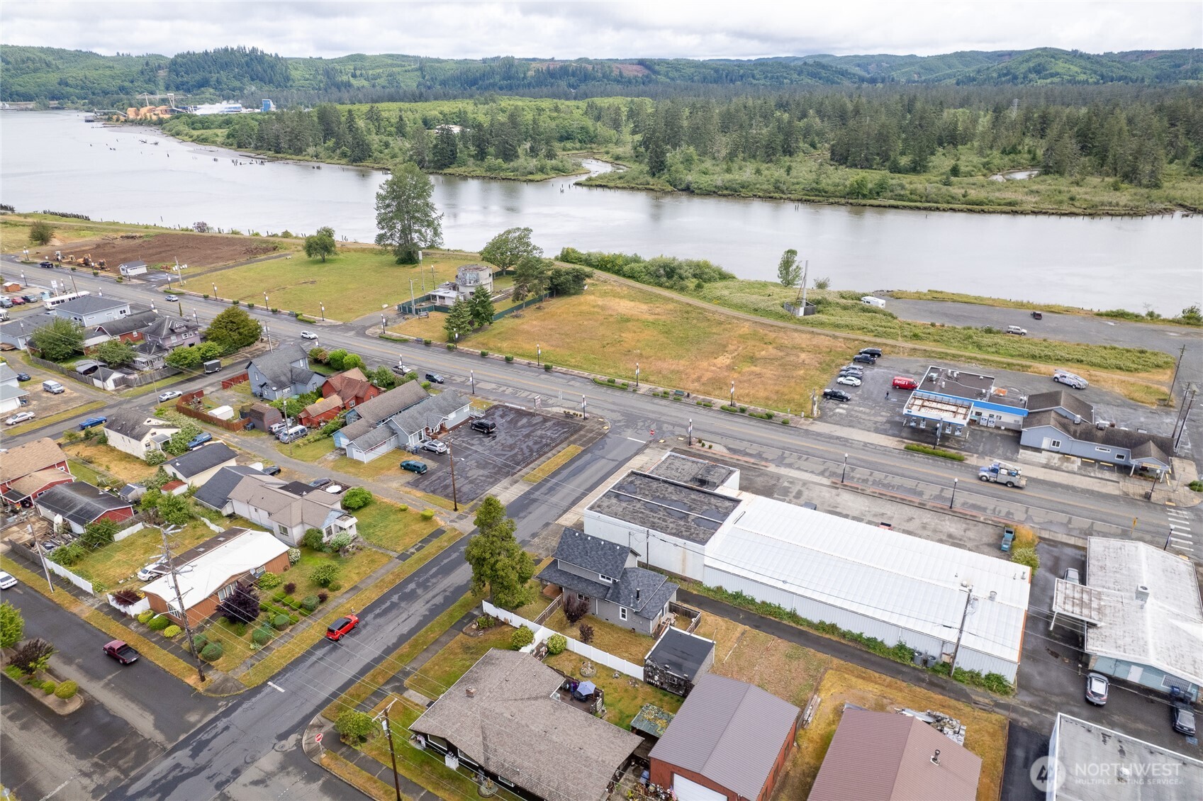 117 G Street Cosmopolis, WA 98537 - Photo 34 of 39 Gallery Image 34