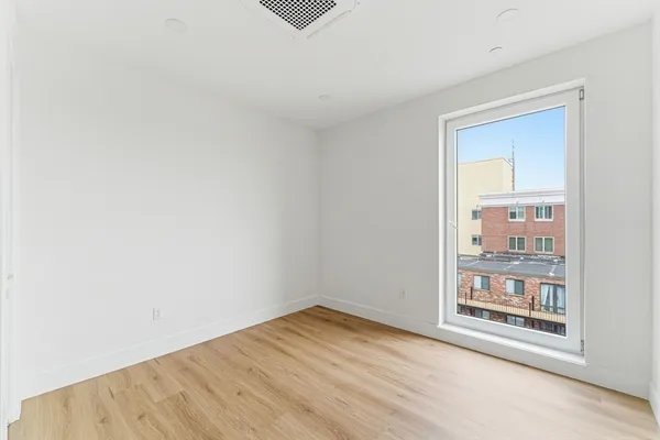 $6,185 | 1035 Commonwealth Avenue, Unit 502, Boston, MA 02215