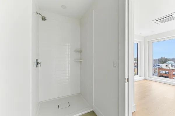 $6,185 | 1035 Commonwealth Avenue, Unit 502, Boston, MA 02215