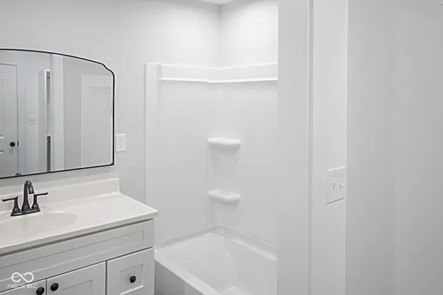 $364,000 | 8150 East Hoover Drive, Seymour, IN 47274