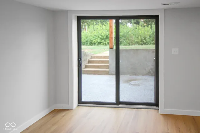 $364,000 | 8150 East Hoover Drive, Seymour, IN 47274