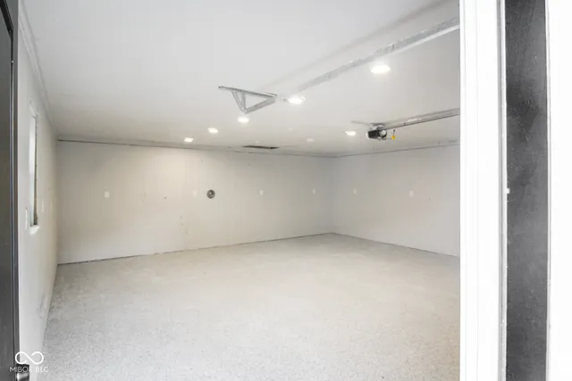 $364,000 | 8150 East Hoover Drive, Seymour, IN 47274