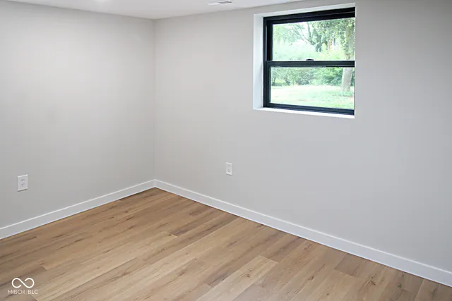 $364,000 | 8150 East Hoover Drive, Seymour, IN 47274