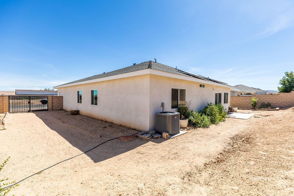 415 Thomas Street Ridgecrest, CA 93555 - Photo 29 of 31