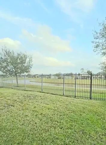 $2,450 | 12846 Northpointe Bend Drive, Tomball, TX 77377