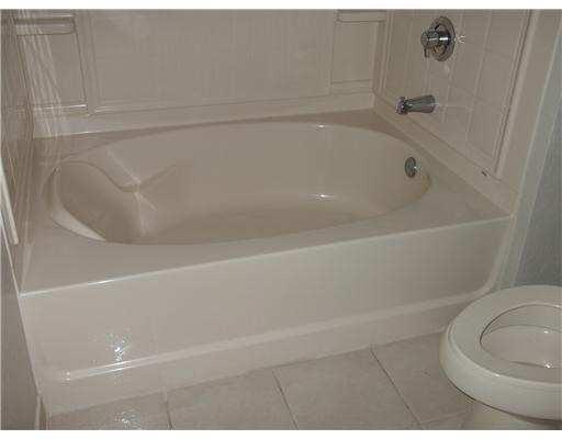 6562 West Sample Road, Unit B 17 Coral Springs, FL 33067 - Photo 7 of 8 Master Bath/Spa