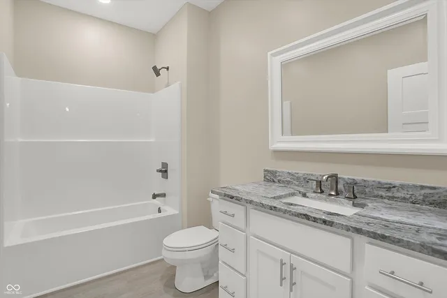 $490,000 | 10618 North 300th Street East, Morristown, IN 46161