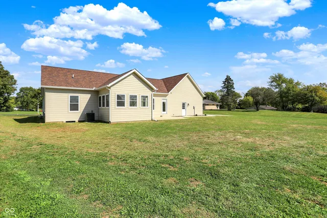 $490,000 | 10618 North 300th Street East, Morristown, IN 46161