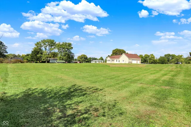$490,000 | 10618 North 300th Street East, Morristown, IN 46161