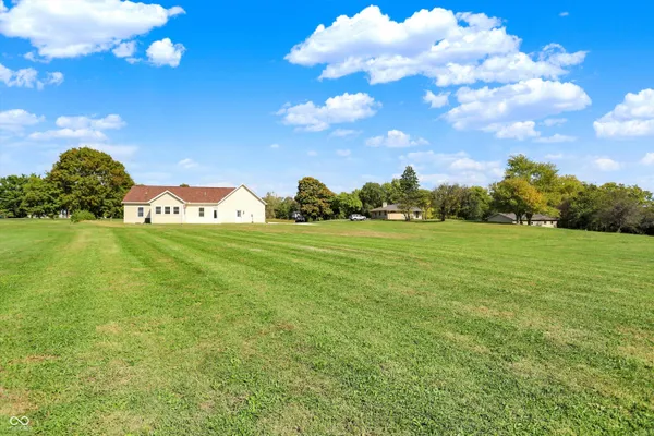 $479,900 | 10618 North 300th Street East, Morristown, IN 46161