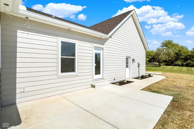 $490,000 | 10618 North 300th Street East, Morristown, IN 46161