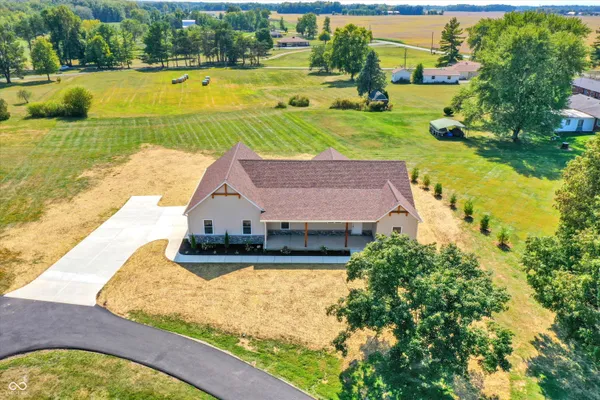 $479,900 | 10618 North 300th Street East, Morristown, IN 46161