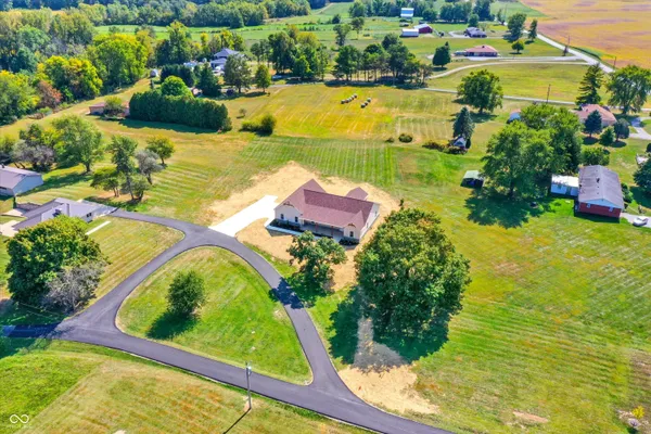 $479,900 | 10618 North 300th Street East, Morristown, IN 46161