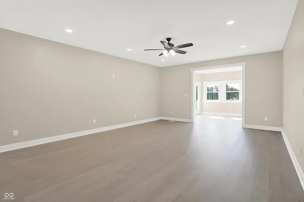 $479,900 | 10618 North 300th Street East, Morristown, IN 46161