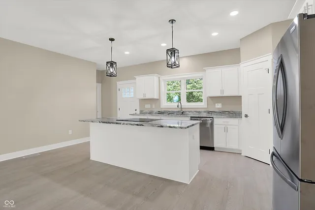 $490,000 | 10618 North 300th Street East, Morristown, IN 46161