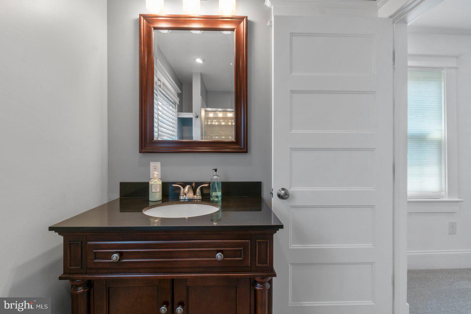 4302 Kensington Road Baltimore, MD 21229 - Photo 32 of 54