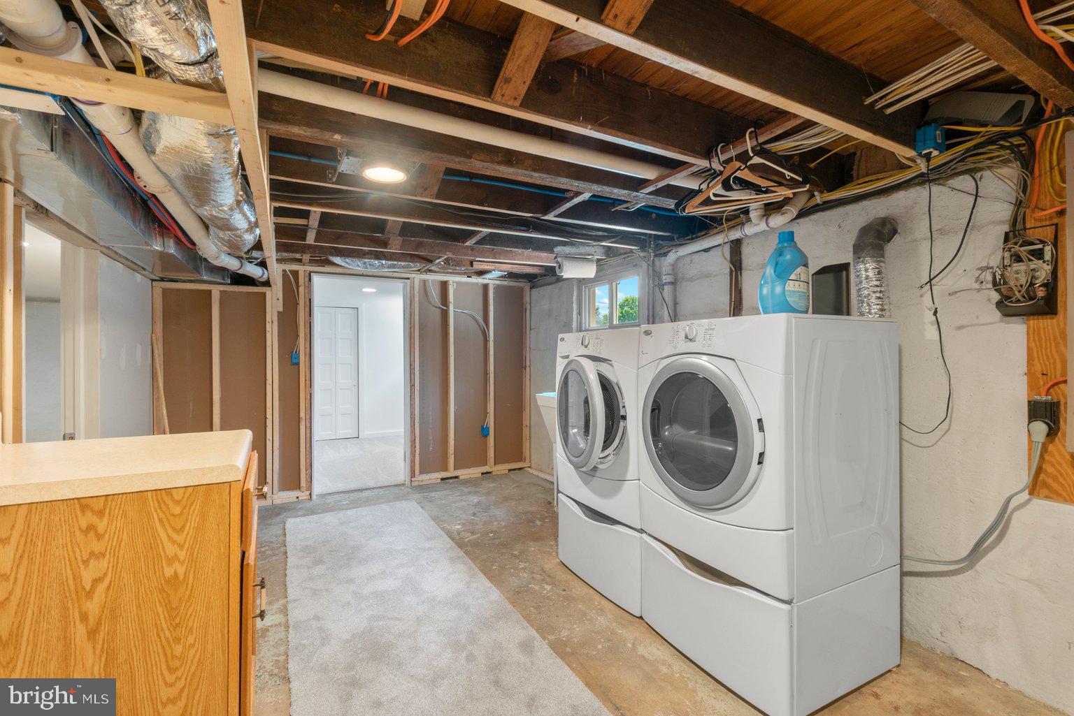 4302 Kensington Road Baltimore, MD 21229 - Photo 42 of 54 laundry area