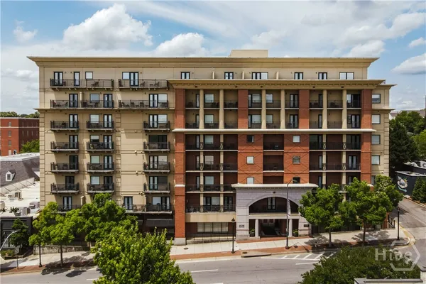 $899,000 | 250 West Broad Street, Unit 601, Athens, GA 30601