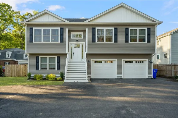 $600,000 | 294 East Greenwich Avenue, West Warwick, RI 02893