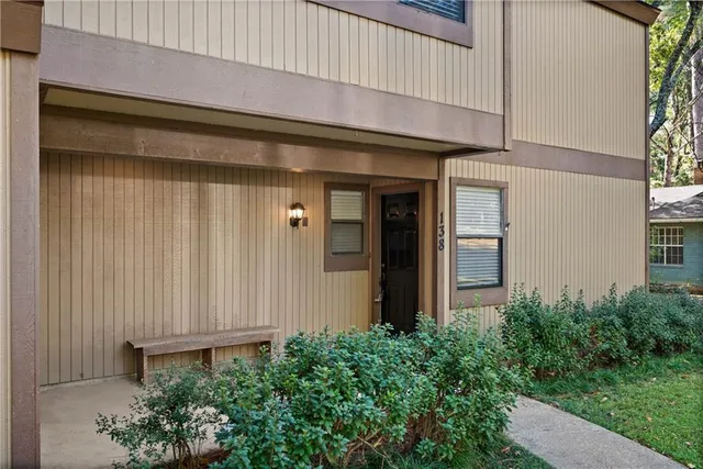 $268,000 | 138 Myrtlewood Drive, Pineville, LA 71360